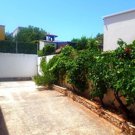Grandpa Beach House 斯拉汀 外观 照片